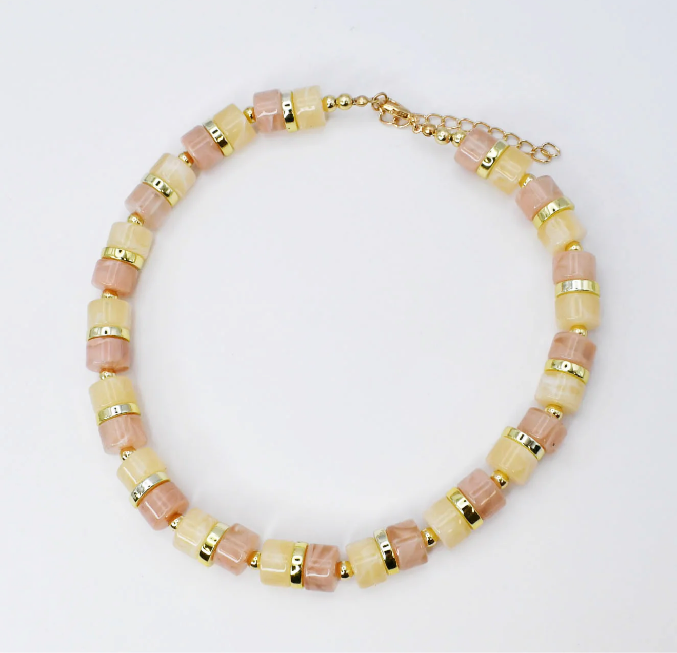 Chic Nude Necklace