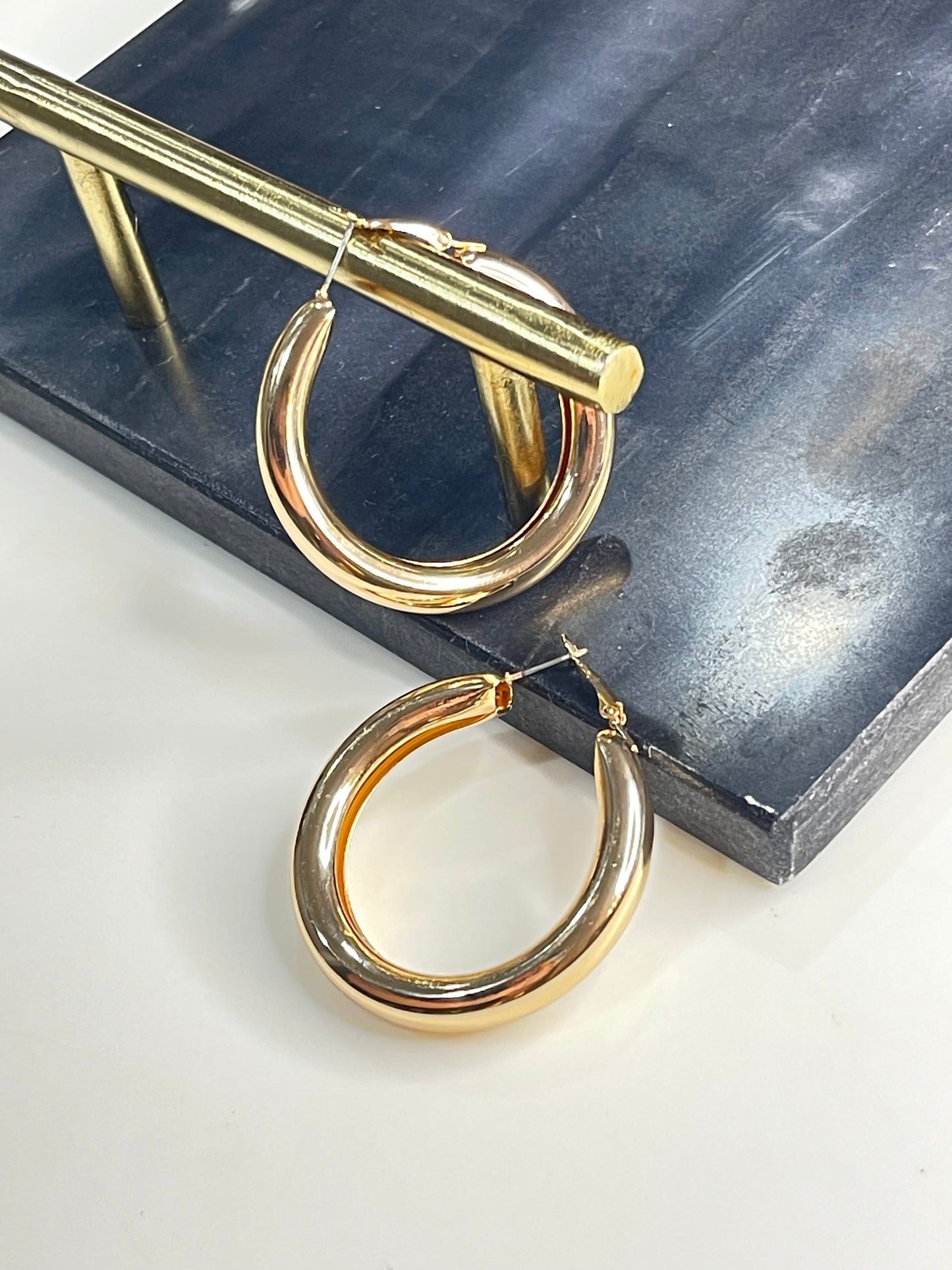 Gia Girl Chunky Hoop