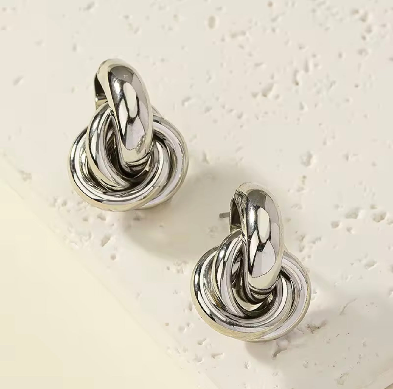 Downtown Knot Earrings Silver