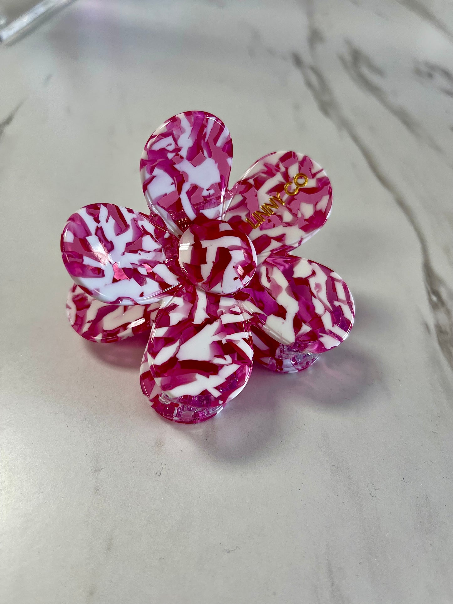 Linny Co Mixed Pink Flower Clip