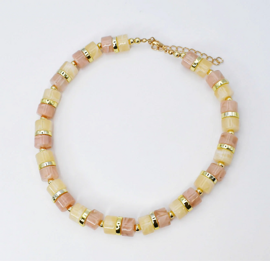 Chic Nude Necklace